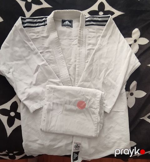 Adidas cüdo kimono dəsti - Brend: Adidas - Rəng: ağ - Komplekt: üst — Bakı