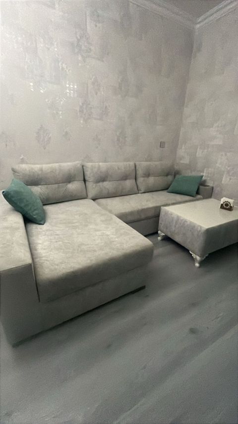Kunc Divan jurnalni ile birlikde 450 azn satilir‼ acilir bazalidir eve — Bakı