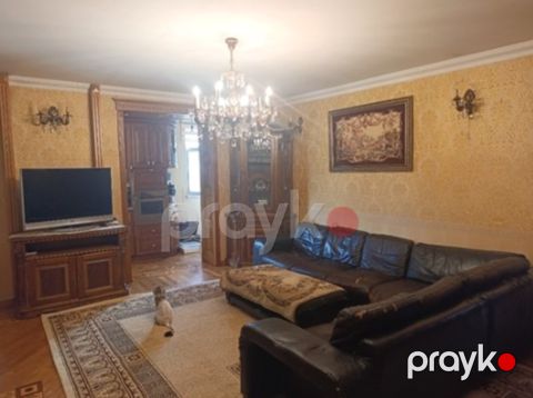 Satılır 2 otaqlı köhnə tikili 65 m²