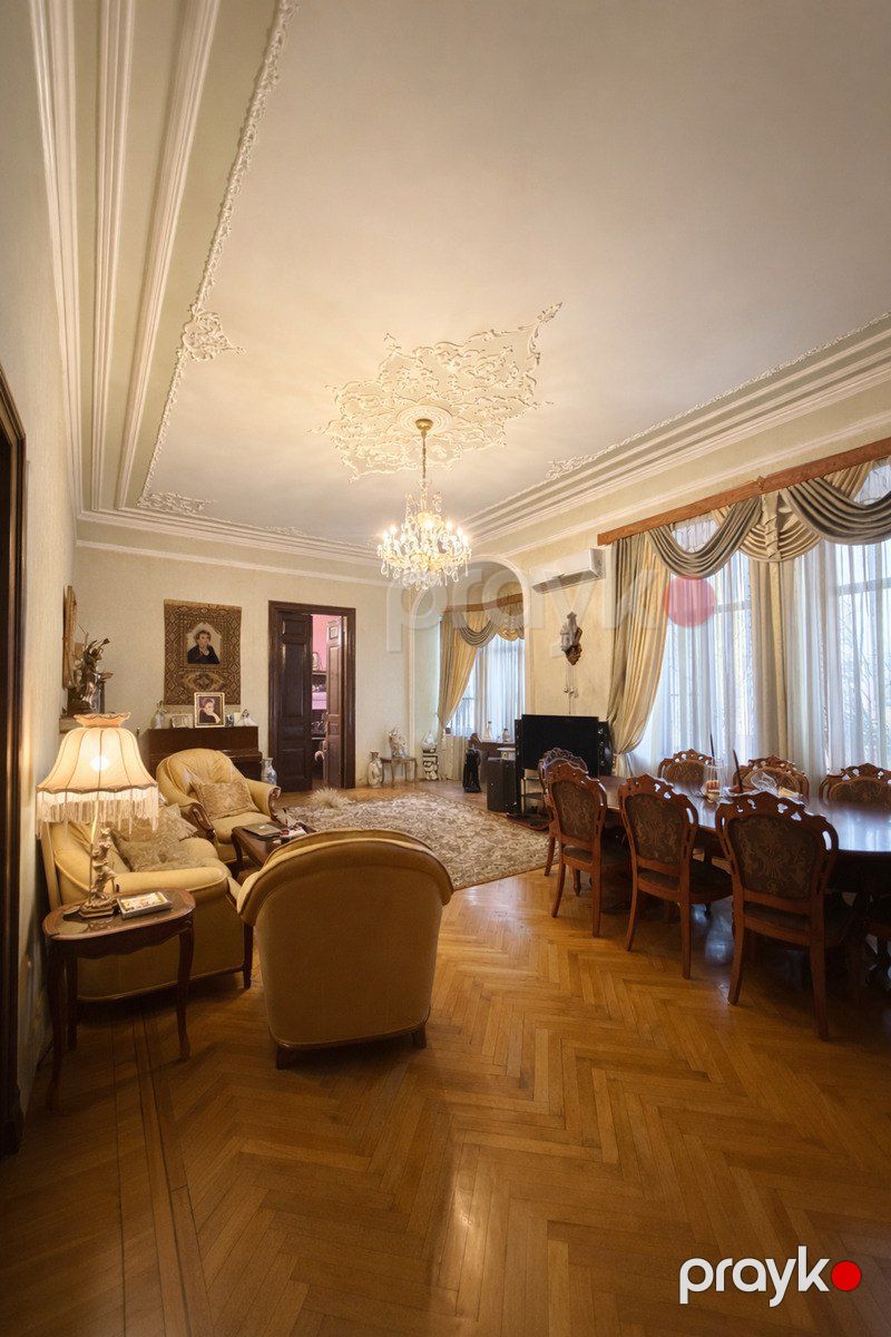 Satılır 5 otaqlı köhnə tikili 210 m² — Mənzil, Bakı (2)