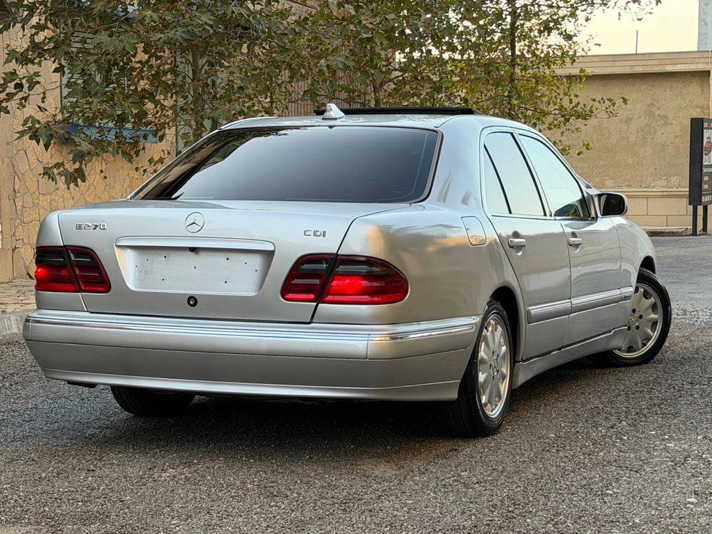 Mercedes E 270, 2.7 L, 2001 il, 400 000 km — Avtomobillər, Bakı (8)
