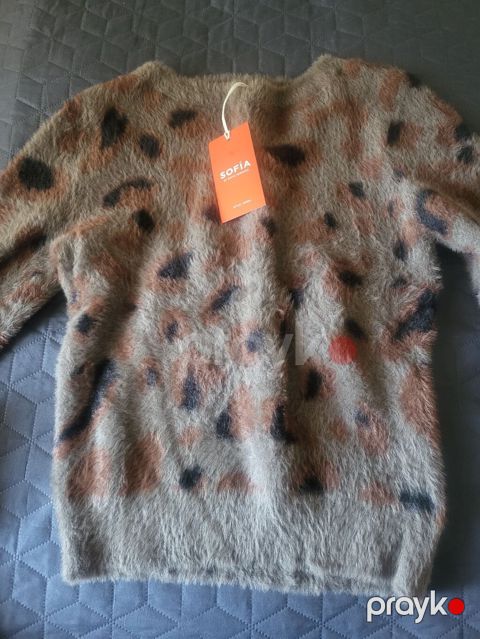 Sofia by Sofia Vergara qadın sviter - Material: yumşaq, tüklü toxuma — Bakı