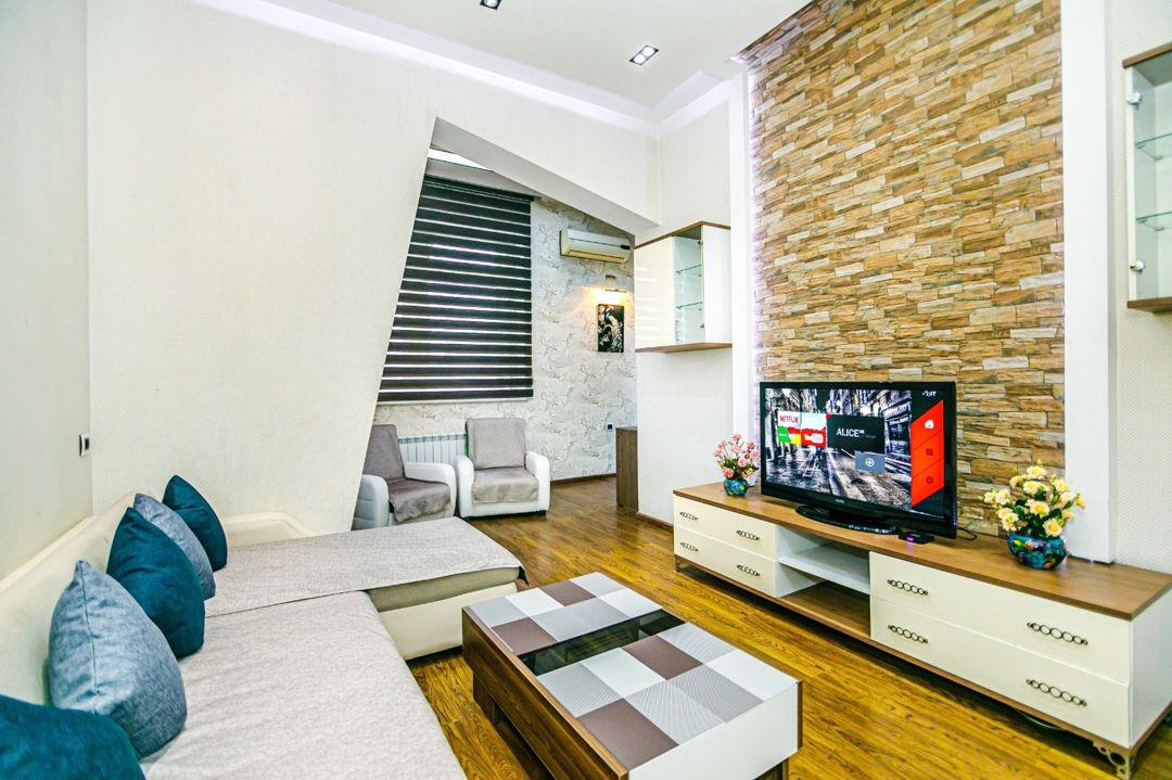 İcarəyə verilir 2 otaqlı köhnə tikili 70 m² — Mənzil, Bakı (5)