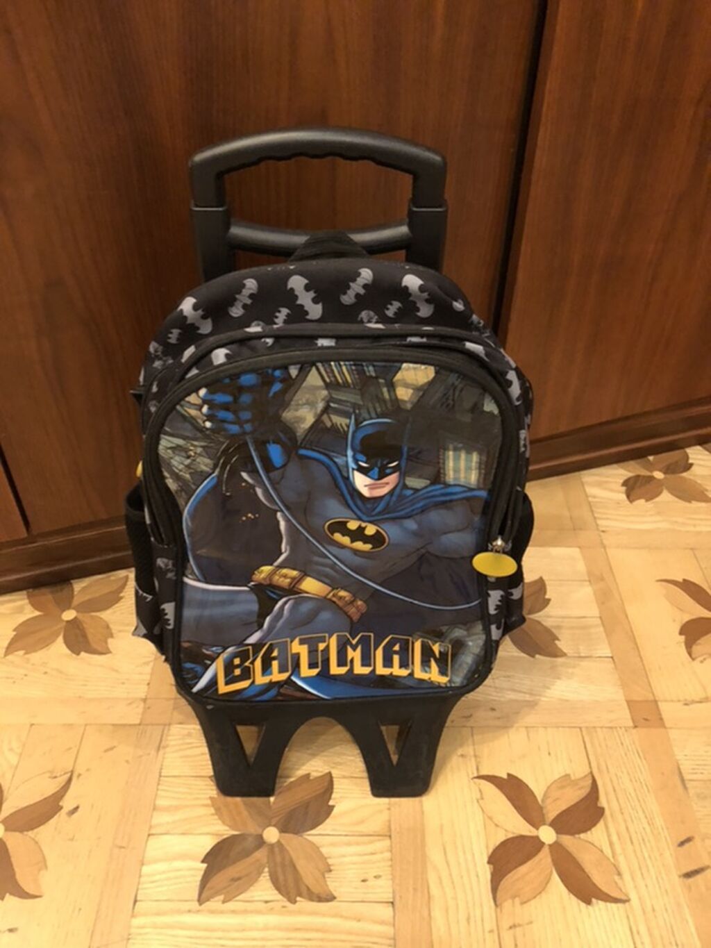 Uşaq üçün təkərli Batman məktəb çantası - Brend: Wiggle - Dizayn: Ön — Sırt çantaları, ranelər, çantalar, Bakı (5)
