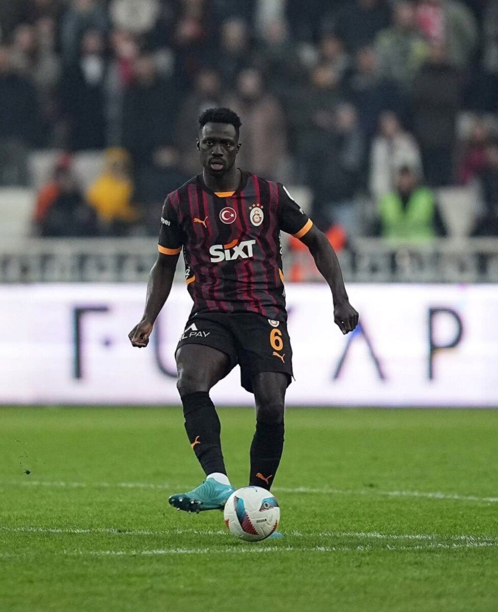 Qalatasaray forması — Geyim, ayakkabı, aksesuarlar, Bakı (2)