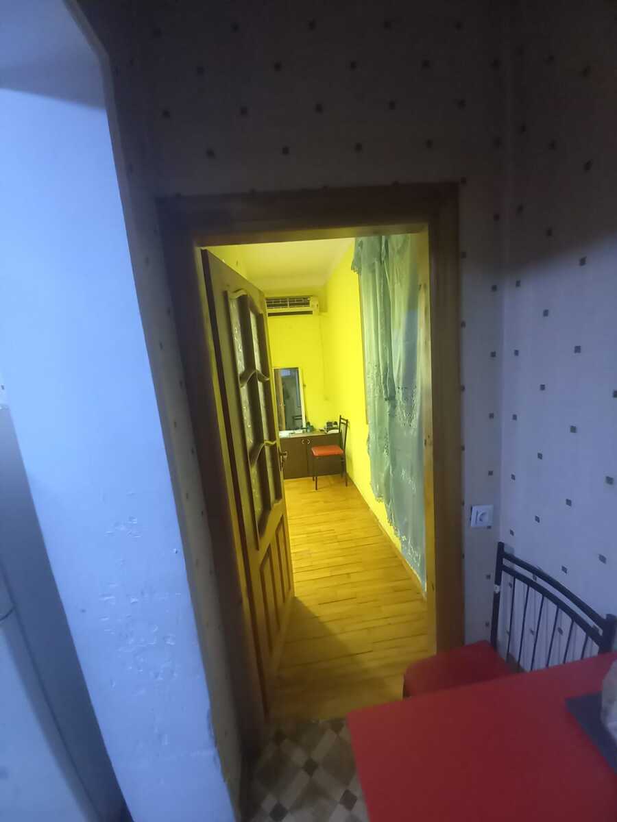 Satılır 1 otaqlı köhnə tikili 42 m² — Mənzil, Bakı (9)