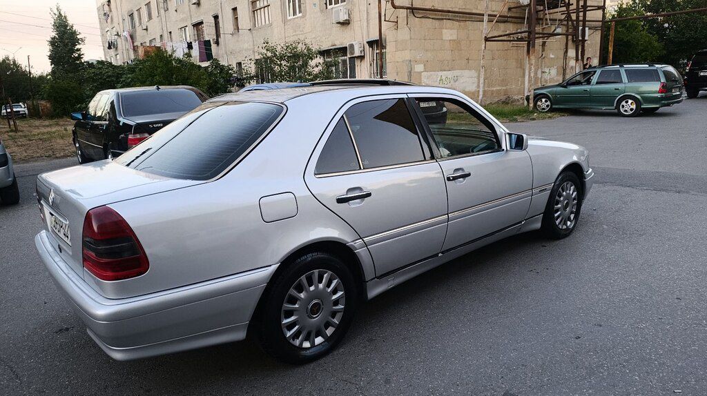 Mercedes C 200, 2.0 L, 1995 il, 352 500 km — Avtomobillər, Bakı (4)