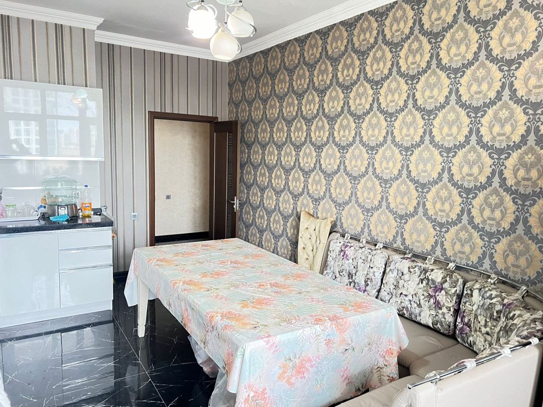 3-otaqlı mənzil, E.Akademiyası m., 147 m² — Mənzil, Bakı (6)