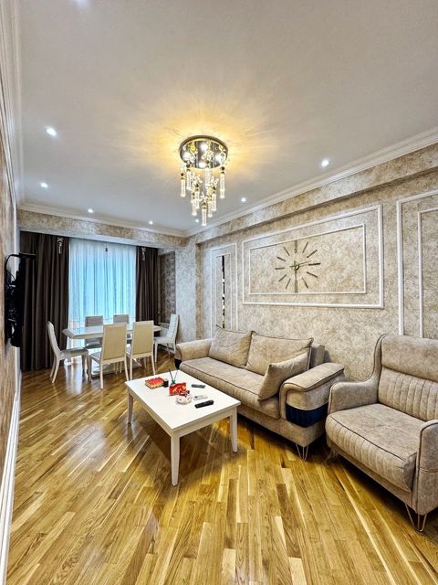 Satılır 3 otaqlı yeni tikili 90 m² — Bakı