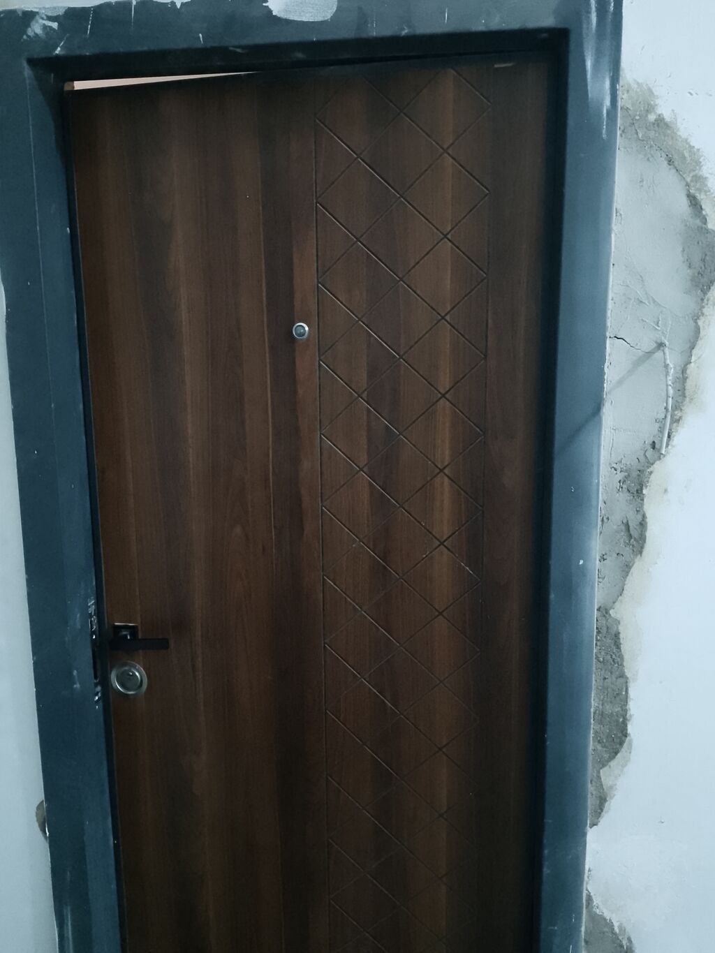 Dəmir giriş qapısı – taxta teksturalı MDF üzlük - Material: möhkəm — Pəncərələr, qapılar, balkonlar, Bakı (3)