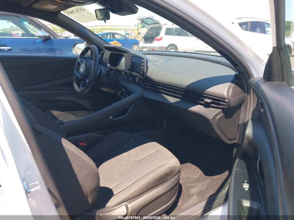 Hyundai Elantra, 2.0 L, 2026 il, 28 270 km — Avtomobillər (8)