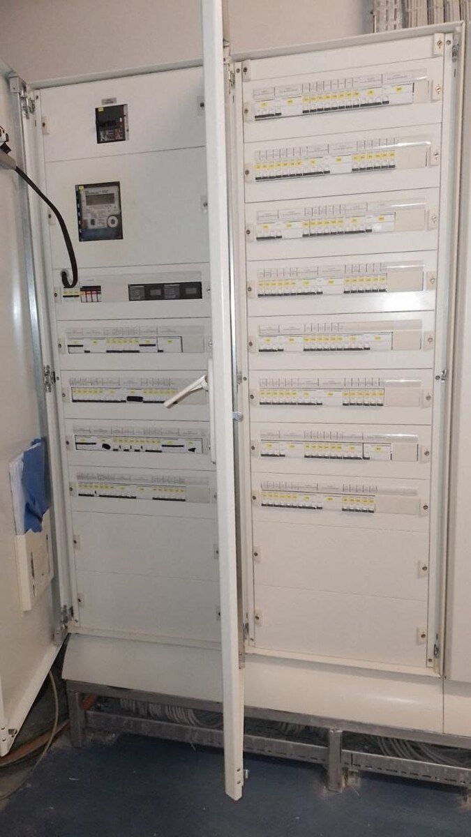 Elektrik xidməti — Təmir və inşaat, Bakı (2)