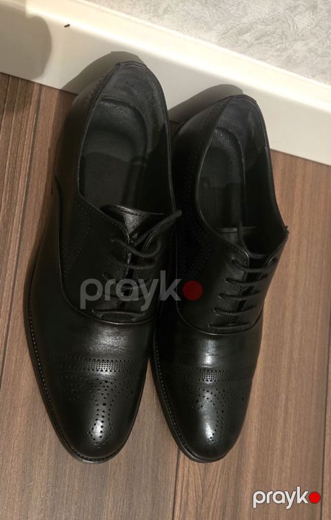 Tam original her yeri tam tebii yumsaq deri el isi ayyaqqibidir. baha — Oğuz