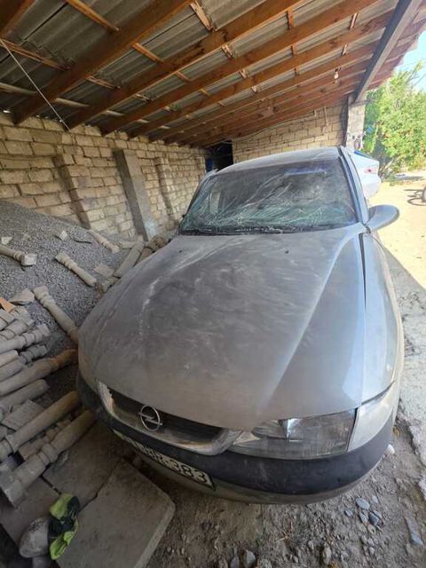 Opel Vectra, 1.6 L, 1996 il, 300 000 km — Bakı