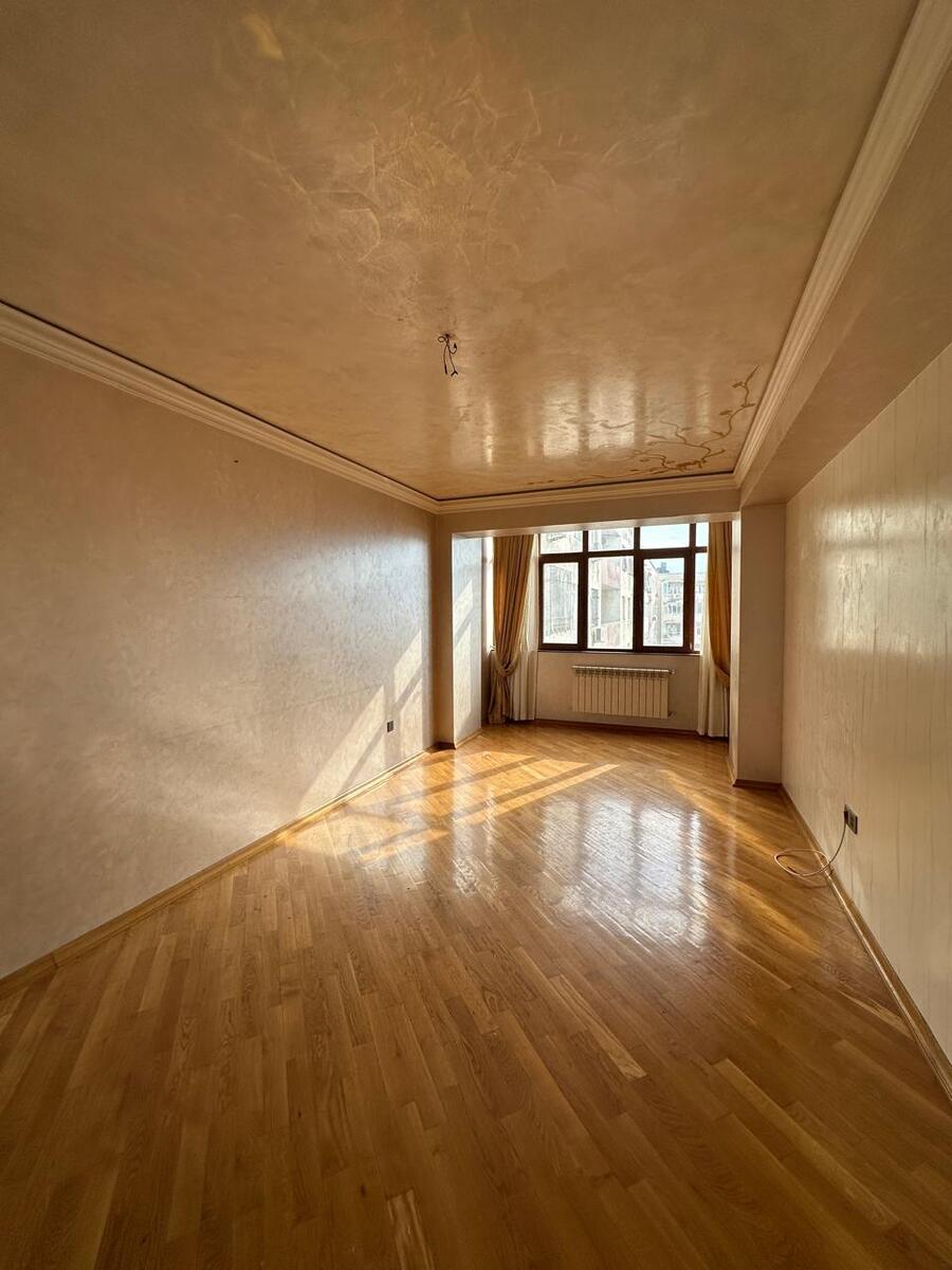 Satılır 2 otaqlı yeni tikili 75 m² — Mənzil, Bakı (2)