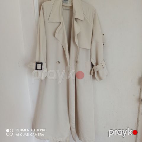 Plaş satılır təzədir. M.l.xl razmere kimi uyğundur — Sumqayıt