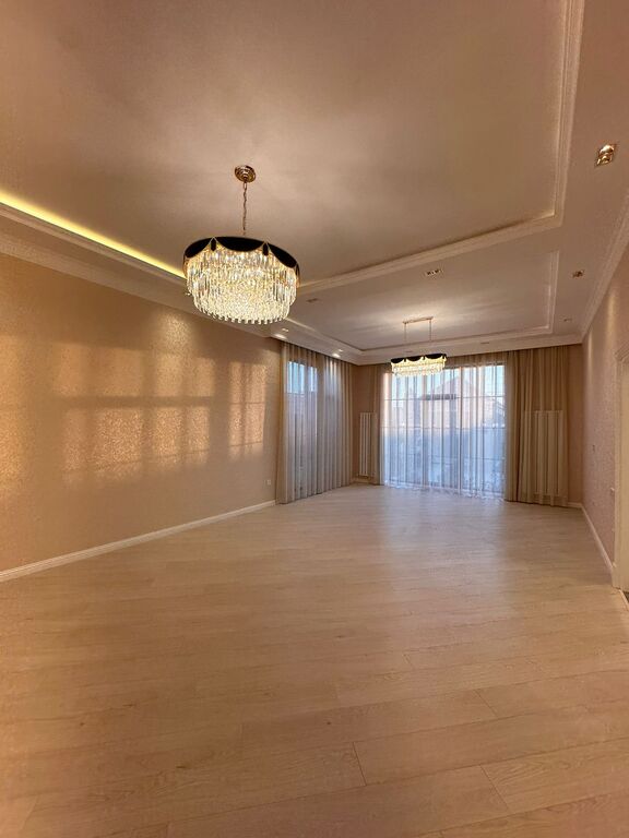 Satılır 4 otaqlı həyət evi/bağ evi 250 m² — Ev, villa, Bakı (3)