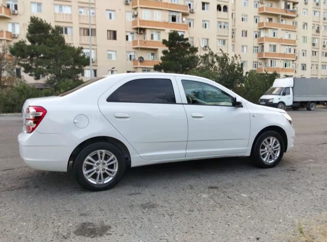 Chevrolet Cobalt icarəsi — Avtomobil icarəsi, Bakı