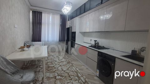 İcarəyə verilir 3 otaqlı yeni tikili 110 m²