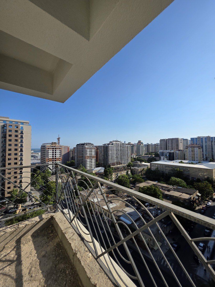 Satılır 4 otaqlı yeni tikili 126 m² — Mənzil, Bakı (12)