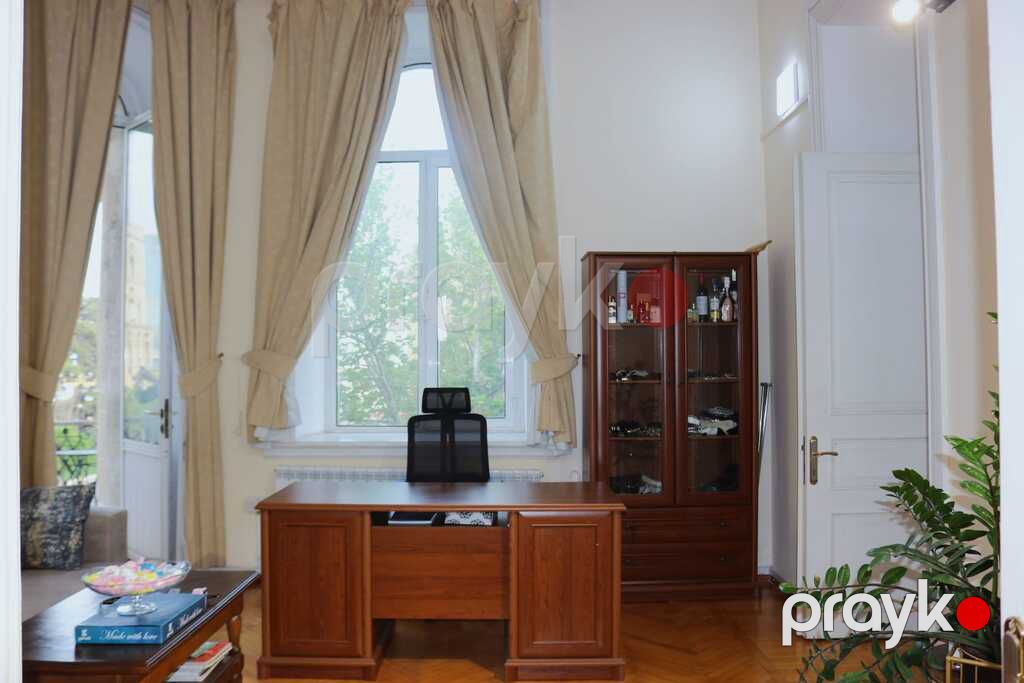 Satılır 6 otaqlı köhnə tikili 240 m² — Mənzil, Bakı (11)