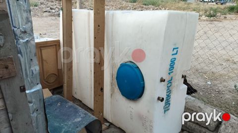 Bak, Plastik, 1000 l l, İşlənmiş, Ünvandan götürmə — Digah