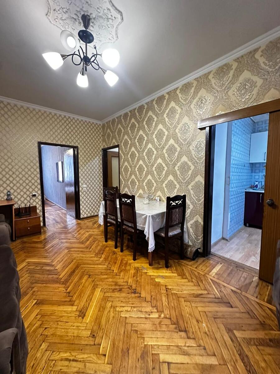İcarəyə verilir 2 otaqlı köhnə tikili 65 m² — Mənzil, Bakı (9)