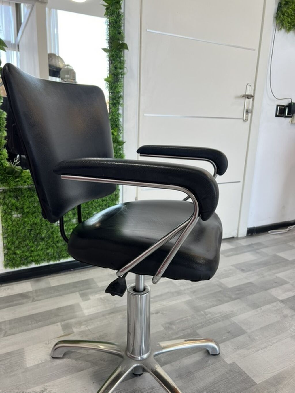 Salon kreslosu – peşəkar istifadə üçün - Tip: Bərbər/gözəllik salonu — Kreslo, Xırdalan (3)