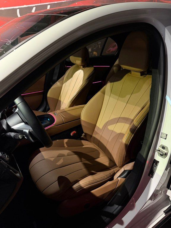 Mercedes E 350, 2.0 L, 2024 il, 5 300 km — Avtomobillər, Bakı (11)