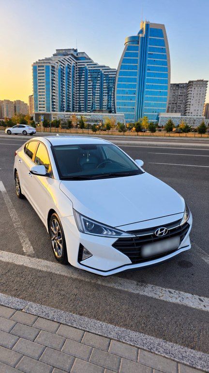 Hyundai Avante, 1.6 L, 2018 il, 167 240 km — Avtomobillər, Bakı (4)
