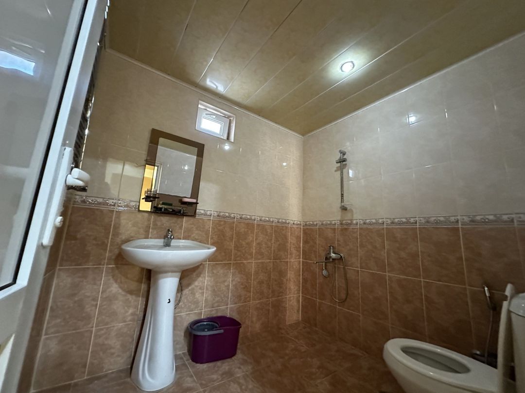 Satılır 5 otaqlı həyət evi/bağ evi 200 m² — Ev, villa, Bakı (10)