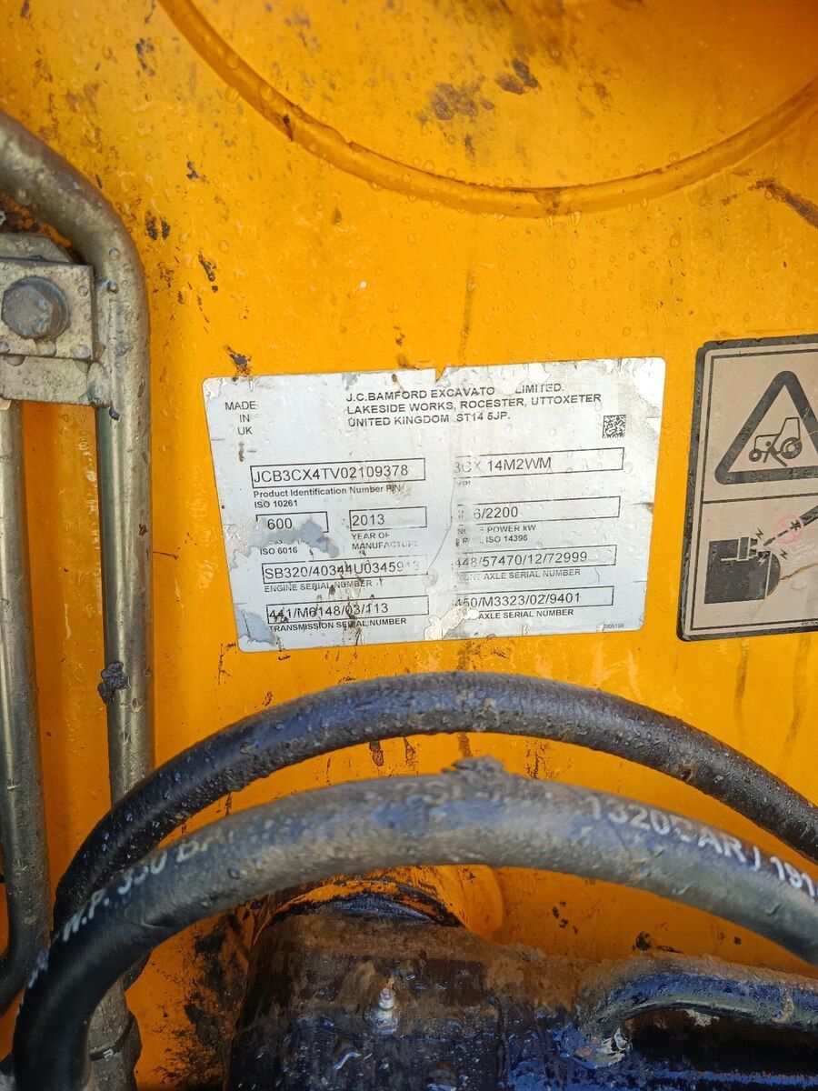 Ekskavator JCB, 2013 il — İnşaat texnikası, Bakı (12)