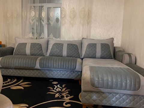 Divan satilir Acilir baza var Qiymət 600 azn baha alinib möhkəmdir — Digah
