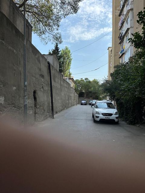 Satılır 3 otaqlı köhnə tikili 80 m² — Bakı