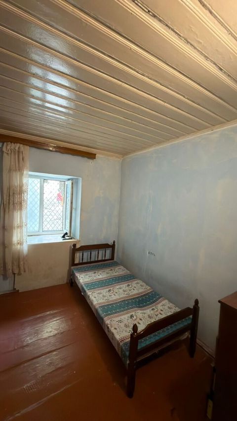 3-otaqlı mənzil, 28 May m., 50 m² — Bakı