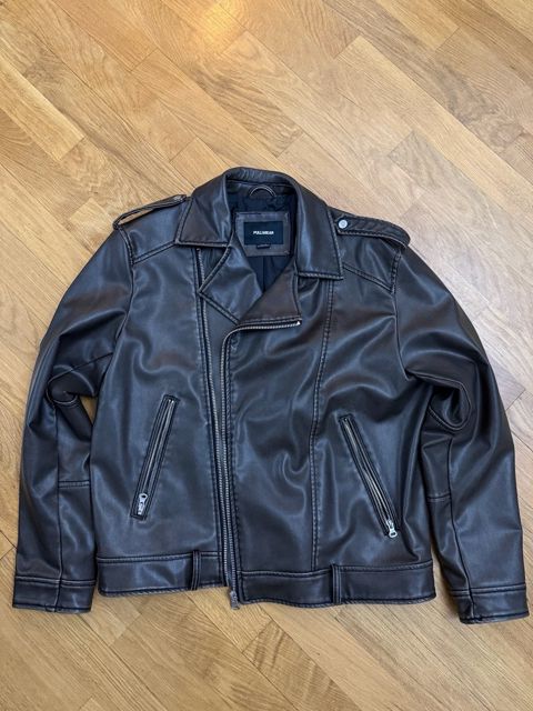 Pull Bear dəri gödəkçəsi — Bakı