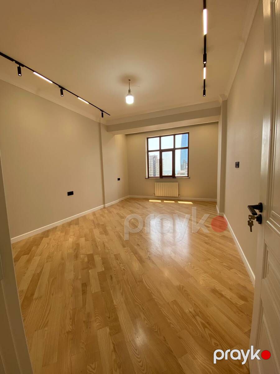 Satılır 4 otaqlı yeni tikili 211 m² — Mənzil, Bakı (4)