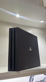 Sony PlayStation 4 Pro oyun konsolu 12.50 versia 1 pult — Игровые приставки
