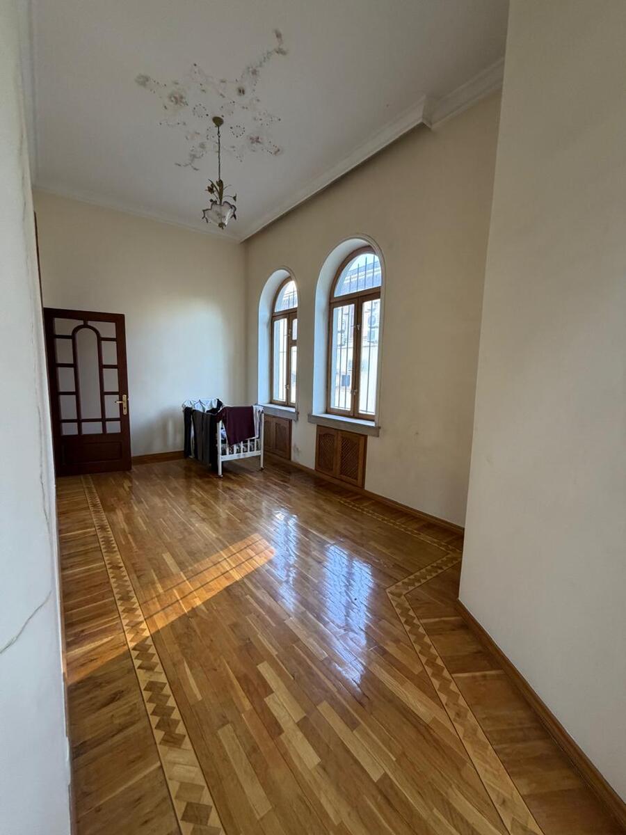 İcarəyə verilir 18 otaqlı həyət evi/bağ evi 1060 m² — Ev, villa, Bakı (5)