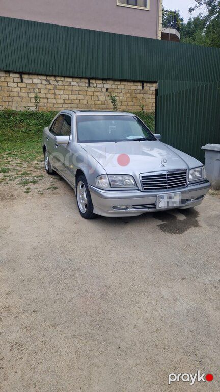 Mercedes C 200, 2.0 L, 1998 il, 330 000 km