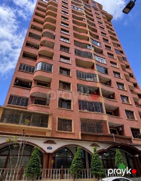 Satılır 4 otaqlı yeni tikili 180 m²