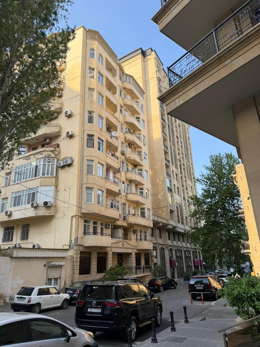 Satılır 4 otaqlı yeni tikili 141 m² — Mənzil, Bakı (2)
