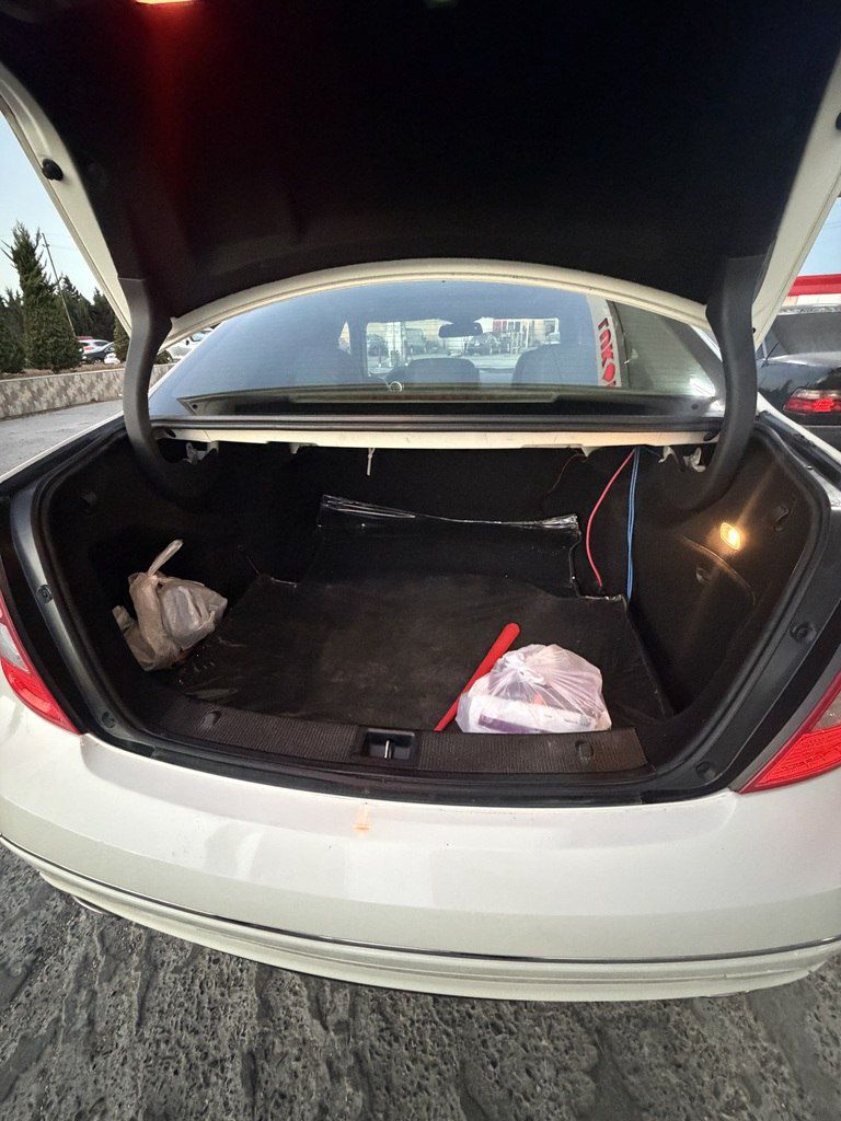 Mercedes C 300, 3.0 L, 2008 il, 318 000 km — Avtomobillər, Bakı (5)