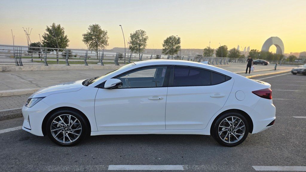 Hyundai Avante, 1.6 L, 2018 il, 167 240 km — Avtomobillər, Bakı (5)