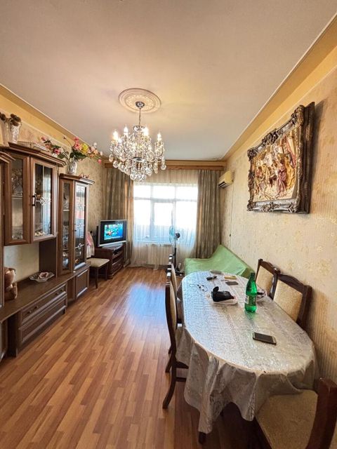Satılır 4 otaqlı köhnə tikili 120 m² — Xırdalan