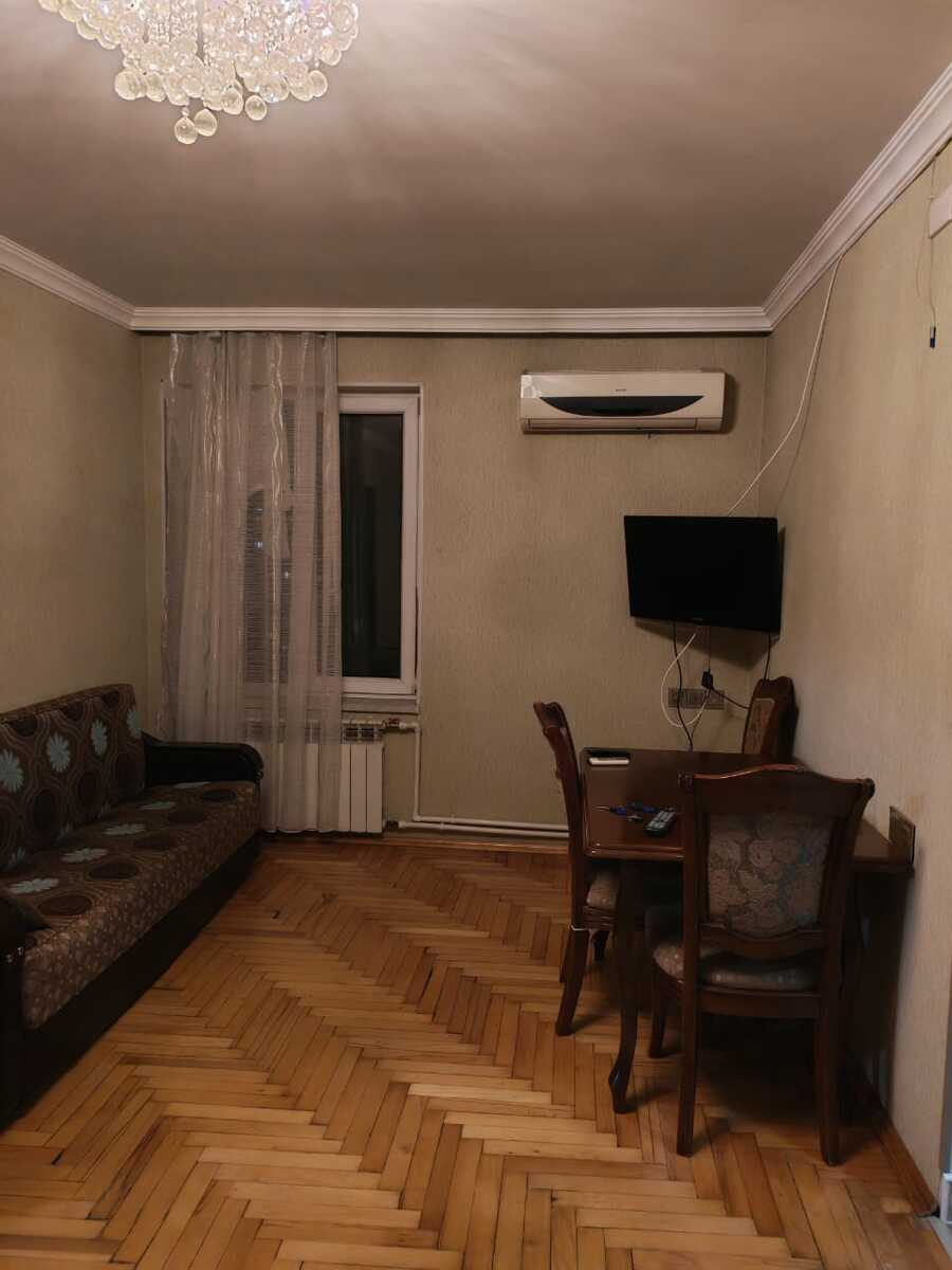 İcarəyə verilir 3 otaqlı köhnə tikili 65 m² — Mənzil, Bakı (5)