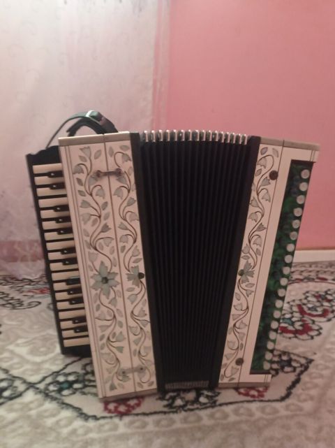 Qarmon — Bakı