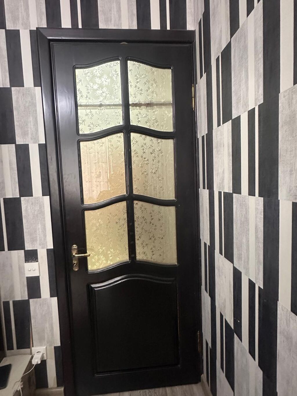 2 ədədi 90x2.07 2 ədədi 90x2.20 2 ədədi (tualet, hamam) 80x2.20 4 — Digər, Bakı (4)