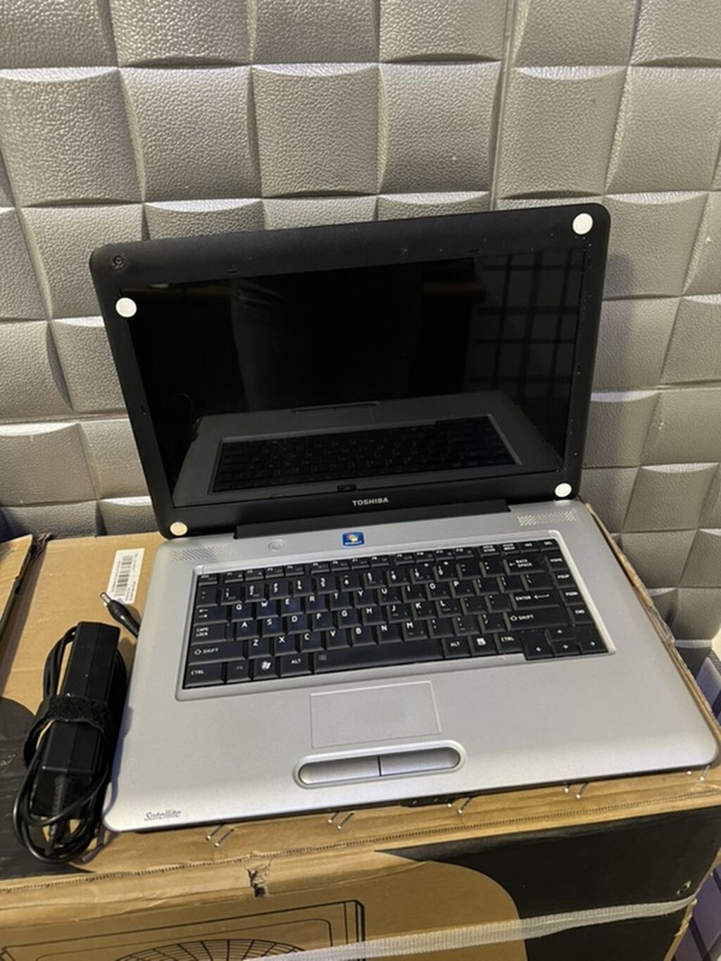 Toshiba noutbuk Xüsusiyyətlər: - Model xətti: Toshiba Satellite — Toshiba, Bakı (2)