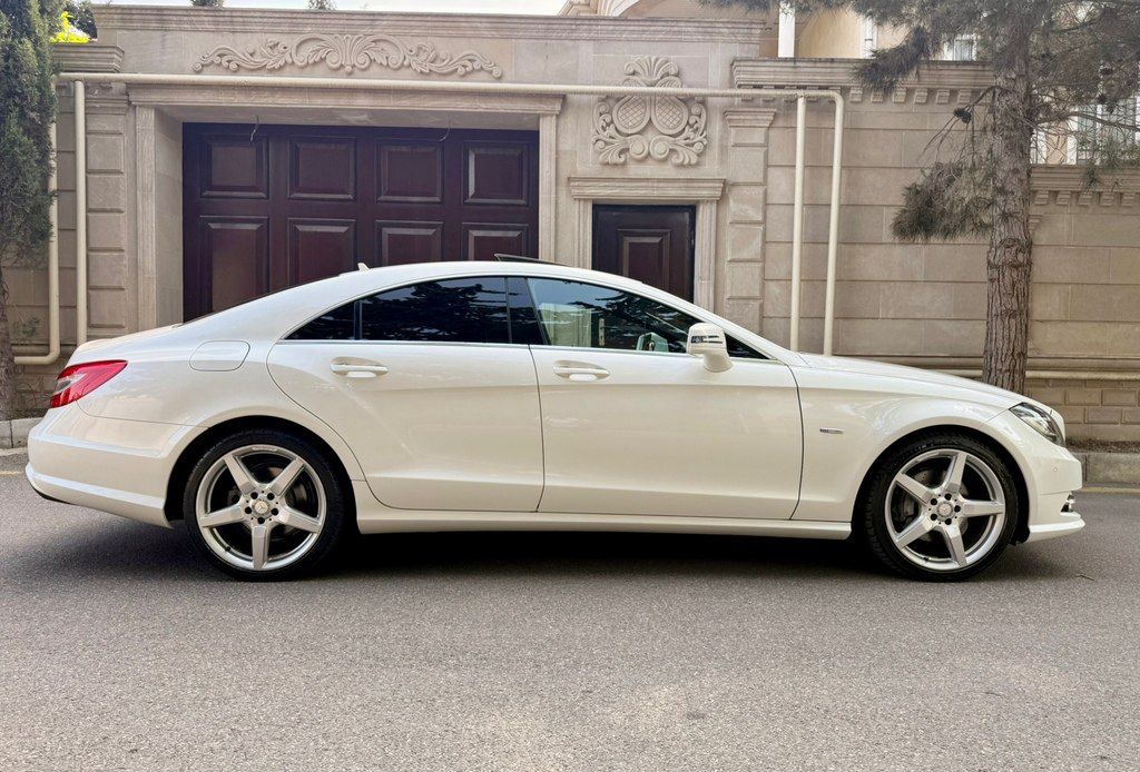 Mercedes CLS 350, 3.5 L, 2011 il, 140 000 km — Avtomobillər, Bakı (5)